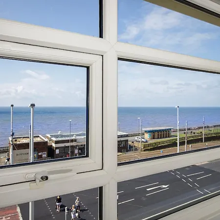 Granada Apartments Queens Mansions Blackpool Exterior photo